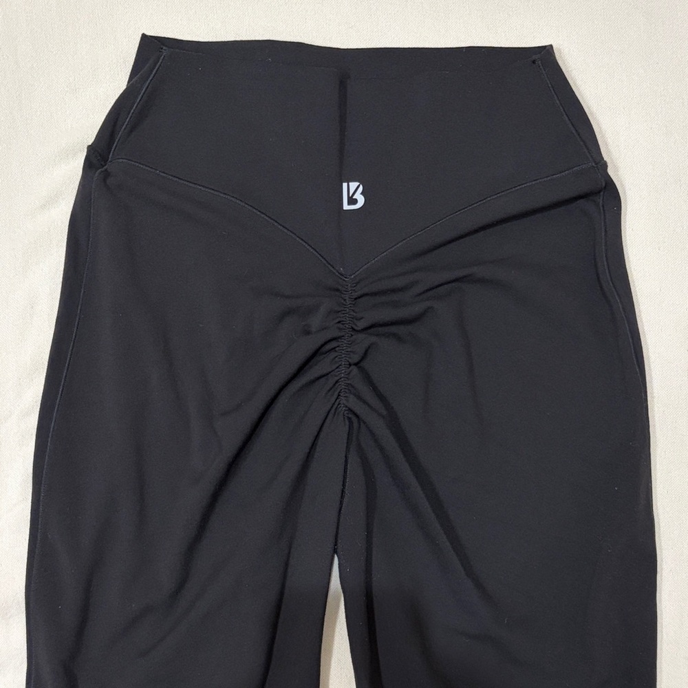 Buffbunny Aggressive Scrunch Leggings / Black / Sz Medium / GUC